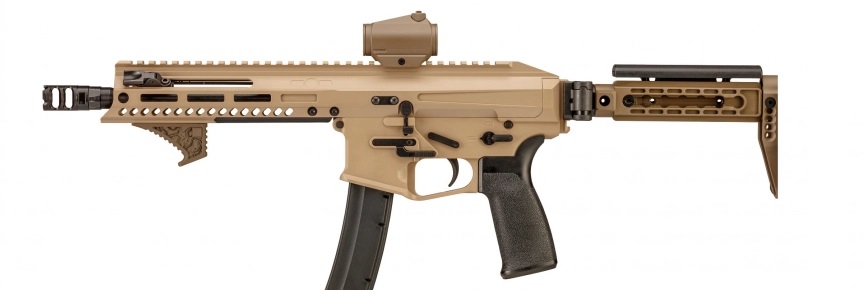 Kolimator Crosfire FDE Tan założony na karabinku