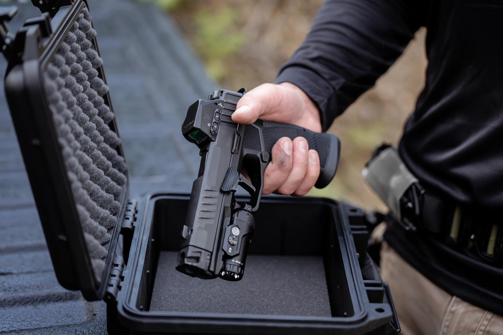 SIG Sauer P385 - nowa era pistoletów modułowych.